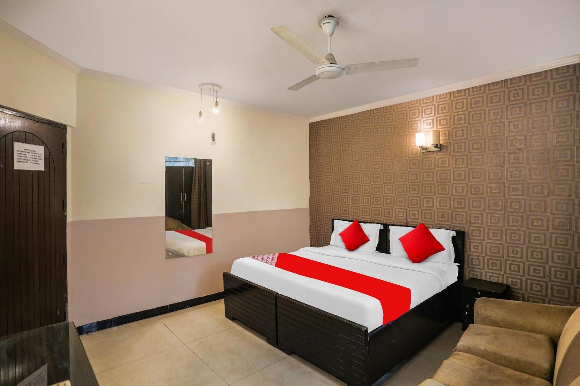 ניו דלהי Hotel O Royal Galaxy מראה חיצוני תמונה